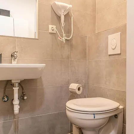 Welcoming 1Br Apt- Near U6 Station Am Schoepfwerk Vienna Exterior photo