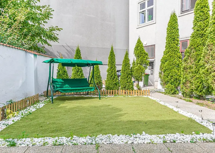 Welcoming 1Br Apt- Near U6 Station Am Schoepfwerk